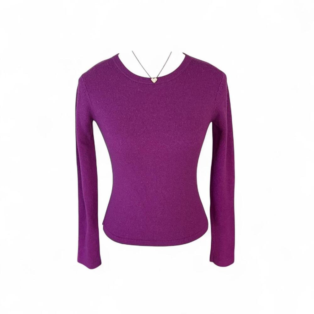 Club Monaco purple 100% cashmere fitted sweater in a S